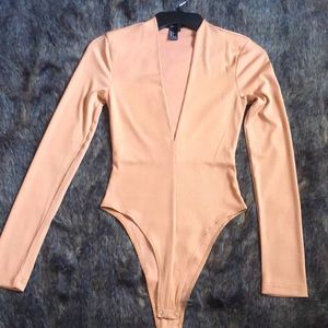 Plunging Nude Bodysuit🔥